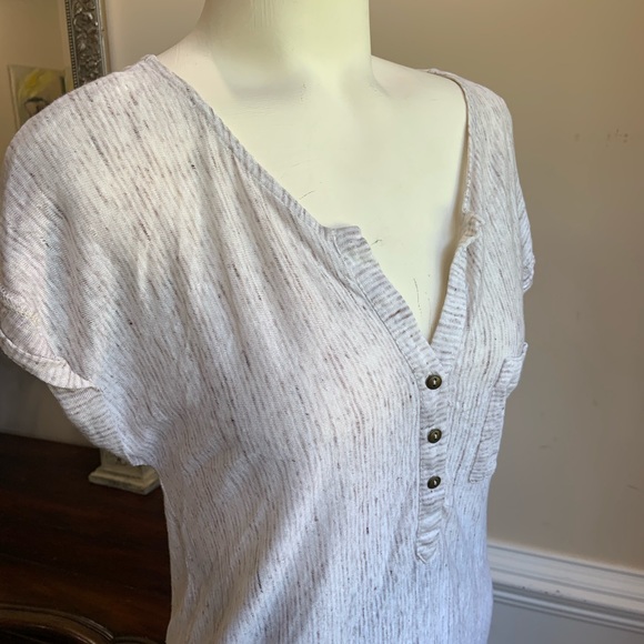 C & C Linen Top - Picture 3 of 4